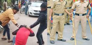 उत्तराखंड: छात्रा को स्कूल आते-जाते वक्त आयेदिन छेड़ता था मनचला, भाई और उसके दोस्तों ने दौड़ा-दौड़ाकर पीटा